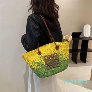 Designer -Luo Jia's New Straw Dinner Leisure Beach Factory's Bag Fashion Bag de grande capacité