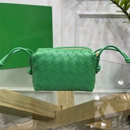 Designer Luxury 98090 Mini Loop Sac à bandoulière en cuir vert 7A Qualité Taille: 17 * 10 * 6 cm