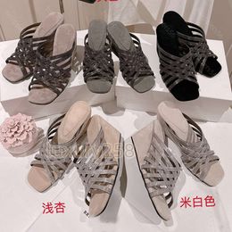 Designer Luxury BC Poe Heel Roman Sandals Summer Nouvelles femmes Cowhide Poe Talon Chaussure