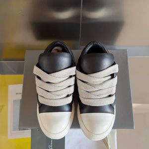 Botas de diseñador Botas cortas para mujeres Canvas de diseño botas casuales zapatos casuales para hombres soles de goma de cuero gris negro encaje alto grueso sports botas deportivas