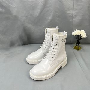 Designer Boots de luxe Femme Chaussures Platform Plateforme Confort Confort en relief Patent Cuir Mules Copper Triple Noir Rose Ivory Bottes de mode d'hiver