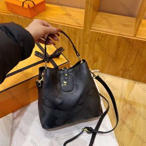 Designer Luxury Brand Bag Handtas Tas Tas Factory Groothandel Beach Tassen Piect Set Foreign Trade Popular Bucket Bag Fashion Handtas Vrouwelijke schouder Crossbody Tas