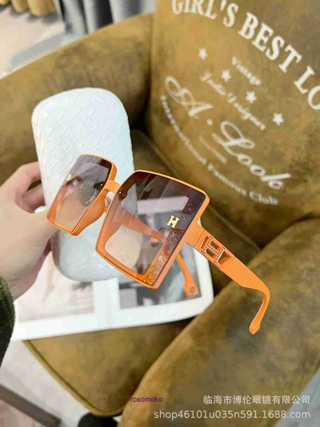 Designer Luxury Brand H Home lunettes de soleil en vente New style fashion light luxury wear street Tiktok diffusé en direct sur diverses plateformes Avec Gif With Gift Box