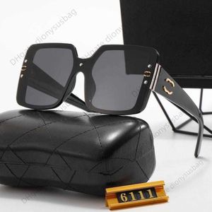 Gafas de sol de marca de lujo de diseñador para mujer Corea del Sur montura grande cuadrada anti-UV cara redonda moda nuevas gafas de sol para conducir