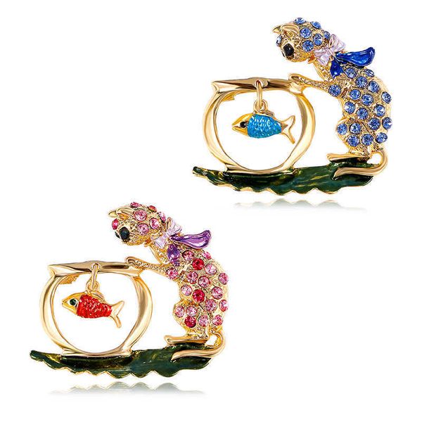 Broche de luxe de créateur exquise strass chaton broche de pêche mignon chat en forme d'aquarium broche animale haut de gamme Corsage vêtements