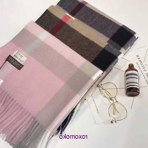 Designer Luxury Bur Home foulards à vendre Automne et Hiver Écharpe Imitation Cachemire Plaid Châle Étudiant Couple Cou Cadeau Femme TAM3