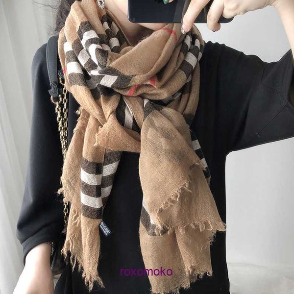 Diseñador de lujo Bur Home bufandas a la venta 2023 nueva bufanda de lana para mujer británica versátil a cuadros fino cuello largo cálido chal grande