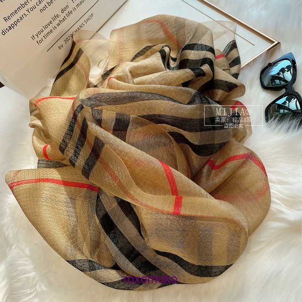 Echarpes de designer de luxo Bur Home para venda Leno 190 Silk Mulberry Wool Cachecol Fino Outono Listras Checkered Versão Coreana Moda Mulheres de Alta Qualidade