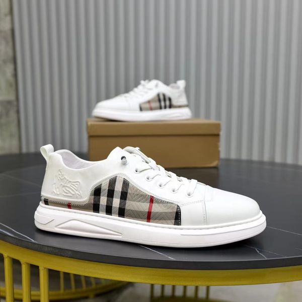 Designer Luxury Casual Shoes Fashion Trainers Sneakers Classic Plaid Berry Stripes Design Homme Femme Chaussure