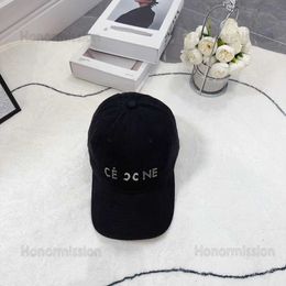 Designer Luxury Celin's Classic Baseball Cap Fashion Diamond Decoration Beach Hat Hommes et femmes Chapeau de camionneur respirant