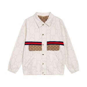 Designer de luxe Chaopai classique à la mode hommes et femmes automne hiver blanc cassé classique ruban rouge et bleu jacquard épissé toile denim manteau