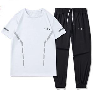 Designer Luxe Chaopai Classic North Home Ice Silk Heren en Damesronde Hals Summer Trend Running Pants Casual Sports Fast Drying Thin T-Shirt Losse 2-delige set