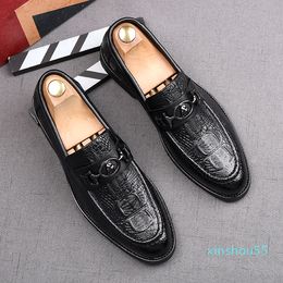 Chaussures habill￩es concepteur de luxe crocodile style style homme de bal des hommes de bal de bal de bal de mariage noir pointu des hommes mobile de plats