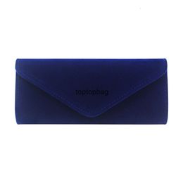 Designer Luxe mode Diamond Clutch Bags Nieuwe hoogwaardige fluwelen avondtas voor dames, modieuze en minimalistische handtas voor trouwtassen