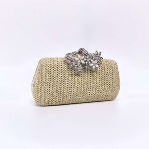 Designer de luxe de mode diamant pochettes printemps nouveau sac de boîte tissé d'herbe sac à main pour femme classique diamant fermoir Straddle sac