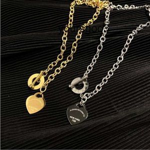 Collier de couche de luxe de créateur chaîne de cou 925 Colliers en or plaque en or plaqué en argent Colliers pour femmes bijoux