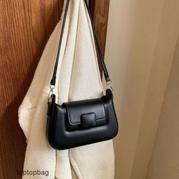 Designer Luxe mode Schoudertassen Koreaanse niche design mode kleine vierkante tas 2023 nieuwe trend veelzijdige crossbody damestas met enkele schouder