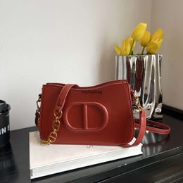 Diseñador Bolsas de asas de moda de lujo 2024 Nueva moda Internet Celebrity Bolsa para mujer Bolsa de moda Bolsa de axila Diseño de nicho Versátil Color sólido Solo hombro Crossb