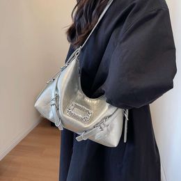 Designer Luxe mode draagtassen Commuter mode geplooid ontwerp onderarmtas voor dames 2024 nieuwe zomer minimalistische high-end crossbody tas met grote capaciteit