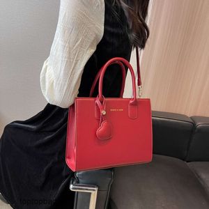 Sacs fourre-tout de luxe de styliste, portefeuilles, sac de mariage, sac de mariée, sac de banquet, nouvelle tendance de la mode, sac à main simple, sac à bandoulière à une épaule, 2023