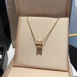 Colliers avec pendentif en or de luxe pour femmes, collier avec lettres en or 18 carats, bijoux à breloques en diamant, cadeaux de fête de mariage