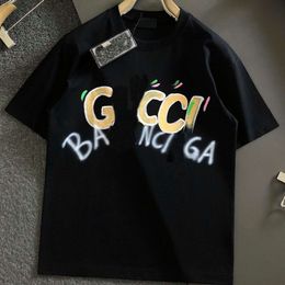 Designer Luxury Guggis Classic Trend printemps / été Nouvelle marque de mode LETTRE CONFORTATE PERSONNALITÉ MENS ET FEMME T-shirt à manches courtes pour hommes et femmes