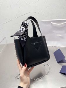 Designer de luxe sac à main en cuir sac fourre-tout dames sac petits sacs à bandoulière pour femmes sac fourre-tout de luxe polyvalent chaînes sac