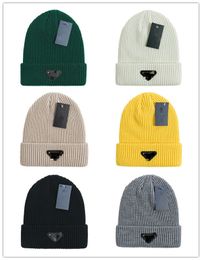 Chapeau de laine d'hiver de luxe de styliste, chapeau tricoté chaud, chapeau froid de rue, marque en métal, chapeau de loisirs en plein air, vente en gros