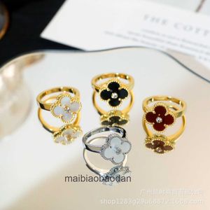 Anneau de bijoux de luxe de créateur Vancllf S925 Silver High Version Fanjia Clover avec diamants Natural White Fritillaria Red Jade Chalcedony Broadcast en direct