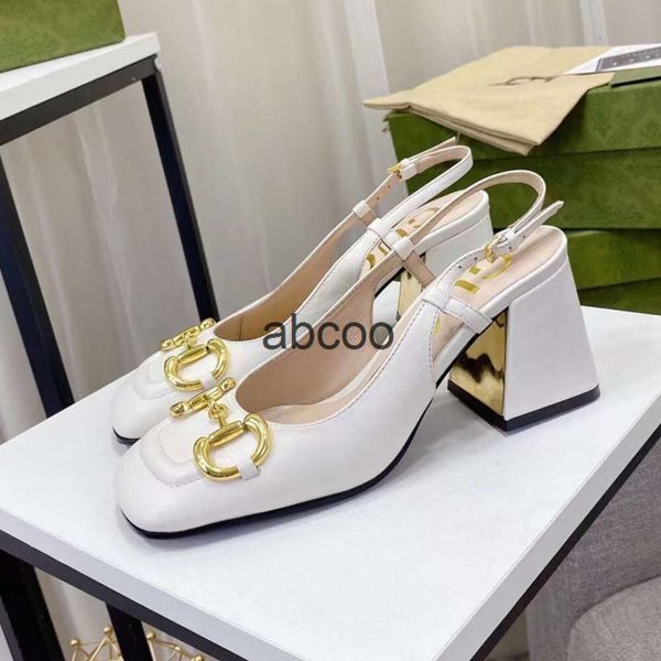 Designer de luxe Mary Jane sandales simples femmes chaussures boucle en métal gros talons hauts mocassins glisser sur la mode tempérament décontracté caractère banquet vacances