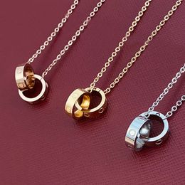 Designer Collier de luxe Designers Bijoux Gold Silver Double Ring Christmas Gift Cjeweler Mens Femme Diamond Love Love Pendant Colliers