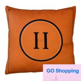Designer Luxury Orange Italian Pillow Couvertures Couverture Car Two-in-One Use Siesta Noon Break Living Living Salle Sofa Cushion Cover