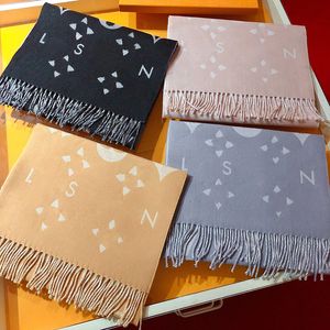 Écharpe de luxe de concepteur Cachemire épais châle femmes longue hiver Wram Pashmina Wraps dégradé laine laine de mer écharpe gland écharpe avec gland Bufanda Foulard 5A qualité