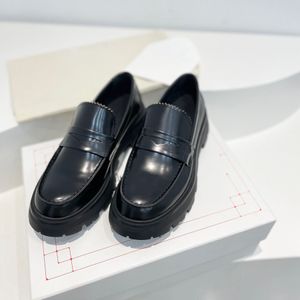 Mocassins en cuir brossé noir pour femmes, chaussures de luxe de styliste en cuir véritable de qualité pour soirée de mariage, style britannique d'affaires, robe Booster