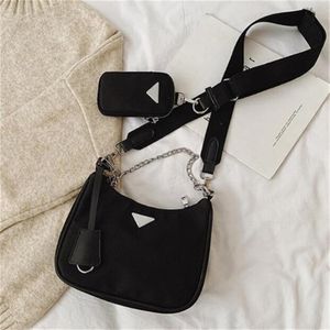 Sac à bandoulière de luxe de concepteur sac à main en nylon de haute qualité portant wallet tselling femmes en plein air sacs de trucs de bobs crossbody hobo 212l 259t