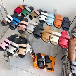Topkwaliteit luxe ontwerper muilezels sandalen slijbanen slippers dames sandalen schoenen schoenen mode buiten plat lederen casual strandschoenen groot formaat 35-46