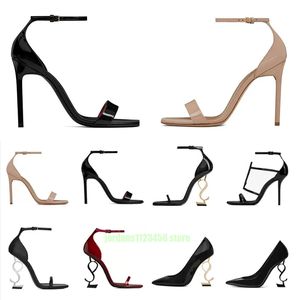 Designer luxe dames hoge hakken kledingschoenen lakleer goudkleurige drievoudige zwarte nuede damesdamessandalen feest bruiloft kantoorpumps schoen