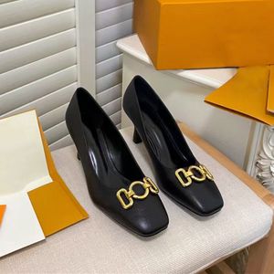 Designer luxe dames hoge hakken vierkante kleding schoenen luxe sexy stiletto lederen kantoorfeestschoenen 35-41