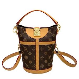 De draagtas Designer Bucket Bag Luxe tas L Dames V Mode Leren designer crossbodytas Klein formaat Mini Vrije tijd Letter Klassiekers Schoudertas