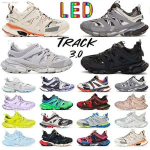 Designer luxe femmes hommes extérieur chaussures décontractées piste 3.0 sneaker éclairé Gomma cuir formateur nylon imprimé plate-forme baskets hommes formateurs chaussures LED