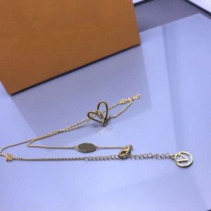 Designer Luxurys ketting Love Chain Woman Simple Classic Strip hanglagers kettingen mode mooie gewricht eenvoudige retro stijl cadeau toepasbaar sieraden goed leuk