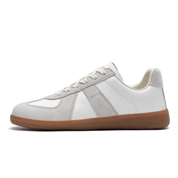 Designer maisons Margiela MM6 Chaussures pour femmes coupées chaussures décontractées Maison Mens Trainers Loafer Cuir Vintage Zapatos Skate Spezial Men Women Sneakers