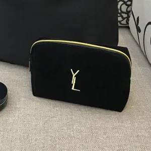 Bolsa de maquillaje de diseñador Bolsas de cosméticos de terciopelo bordado Estuches Bolsas de lavado Pana de lujo y Monedero de maquillaje Bolsa de cosméticos Monederos de embrague Cosmético portátil 2312293D