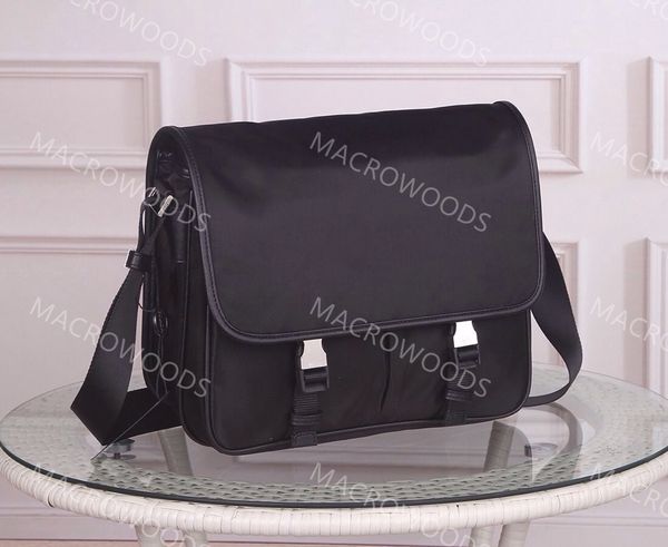 Designer Man Messenger Sacs Toile imperméable Sac à bandoulière Porte-documents de luxe Classique Cross Body Sacs à main unisexe Argent Matériel Sacs de téléphone portable Lady Purse 0768