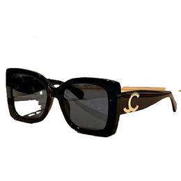 Designer Man Dames Rechthoekige zonnebril Unisex Designer Goggle Strandzonnebril Retro Frame Design UV400 met doos Zeer goed