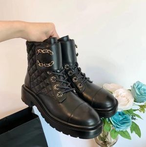 Designer Martin Boots In elkaar grijpende zwarte enkelplatformlaarzen zwart leer Motorlaarzen leren kettingen logo dames Laarzen luxe merk Fashion Martin Boots