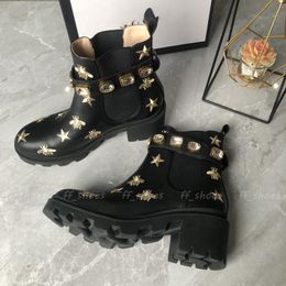 Ontwerper Martin Short Boots 100% Cowhide Belt Buckle Metal 2023 Women Fashion Shoes Classic Bee Dikke Heel Lederen Luxe Hooghakken