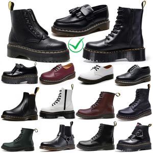 Designer Martins bottes hommes femmes baskets de luxe triple noir blanc classique cheville bottines courtes hiver neige chaussures chaudes en plein air 36-44