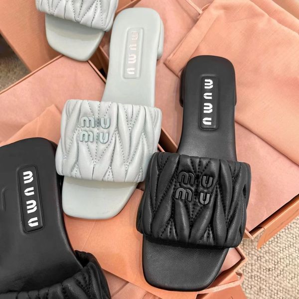 taille 35-40 mode nouvelle pantoufle été femme luxe sliders hommes sandale plage noir extérieur véritable cuir sexy designer slide mule piscine mocassin sandale avec boîte fille