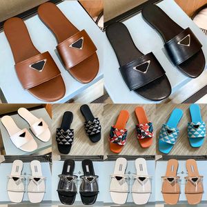 Envío gratis Diseñadores prad zapatillas Sandalias diseñador Zapatos de mujer Diapositivas planas Chanclas Verano genuino Triángulo de cuero Mocasines al aire libre Zapatos de baño Zapatillas